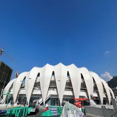 Palestra prefabbricata della costruzione del metallo della struttura d'acciaio ruggine riciclabile dello stadio dell'anti