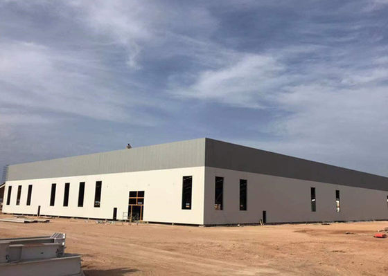 Edifici prefabbricati per la lavorazione di officine di strutture in acciaio per l'industria