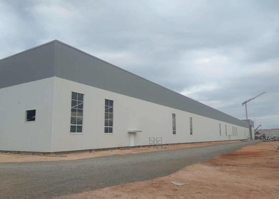 Edifici prefabbricati per la lavorazione di officine di strutture in acciaio per l'industria