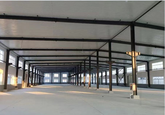 Officina personalizzata per strutture in acciaio per applicazioni in officina