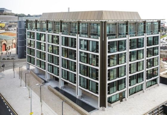 La struttura portale d'acciaio su misura di Q355B/Q235B ha prefabbricato la costruzione d'acciaio