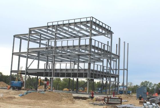La struttura portale d'acciaio su misura di Q355B/Q235B ha prefabbricato la costruzione d'acciaio