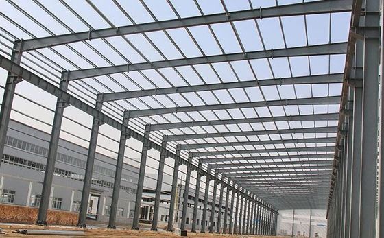 Immagazzino di stoccaggio con struttura in acciaio a sezione H saldata con buona capacità di carico