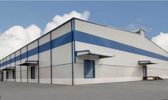 Immagazzino di stoccaggio con struttura in acciaio a sezione H saldata con buona capacità di carico