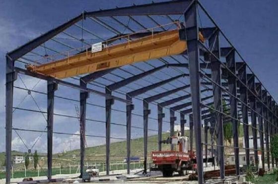Struttura in acciaio leggero costruzione magazzino prefabbricato facile installazione