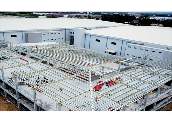 Q355 / Q235 Struttura in acciaio Fabbrica Cornice di garage Edificio prefabbricato Costruzione