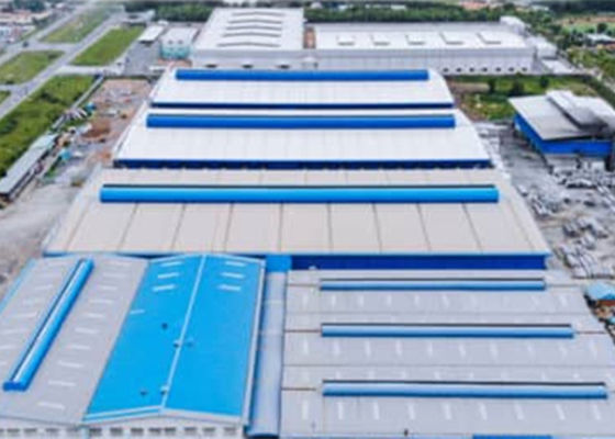 Q355 ha saldato la costruzione del gruppo di lavoro della struttura d'acciaio della sezione di H dipinta