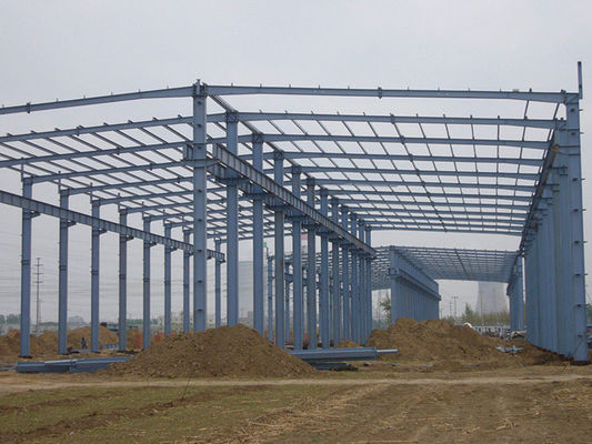 Lavori prefabbricati di costruzioni in metallo e acciaio con strutture e isolamento