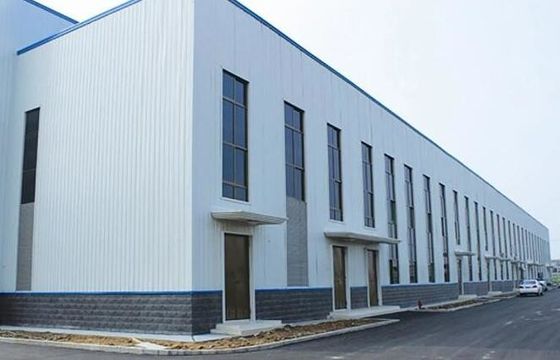 Isolamento struttura in acciaio opzionale magazzino con parete in lamiera di acciaio a colori