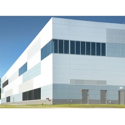 Progettazione di disegni per un laboratorio di strutture in acciaio con tubi di scarico in PVC