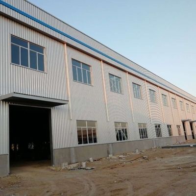 Progettazione di un magazzino di costruzioni industriali in acciaio