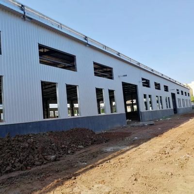 Impianto di costruzione per costruzione di edifici
