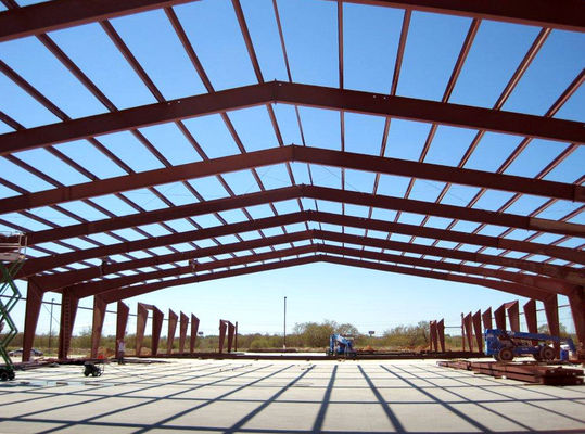 Stoccaggio di strutture in acciaio prefabbricato per edifici commerciali e agricoli