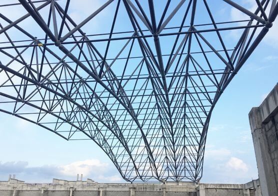 Impianto di costruzione per costruzione di edifici