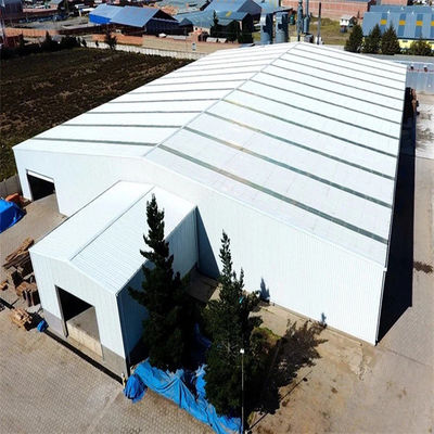 Immagazzino di acciaio prefabbricato laminato a caldo per tetti a pendenza con una forte capacità di carico