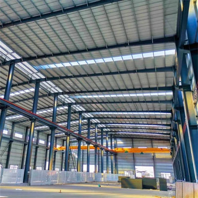 Lavori di struttura in acciaio colorato per soffitti e pareti con sezione Z